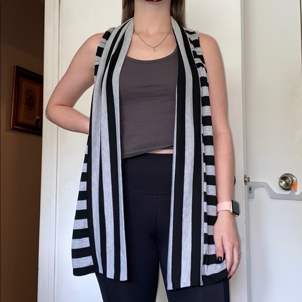 Love Scene black and gray cardigan